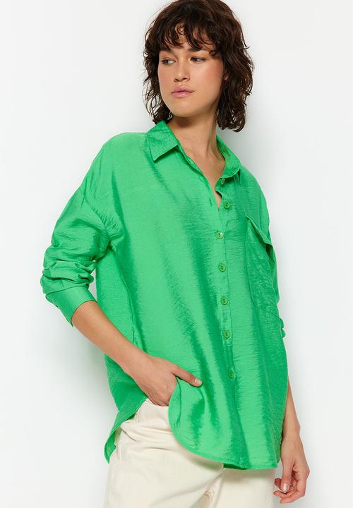 Trendyol - Shiny oversized basic shirt - green