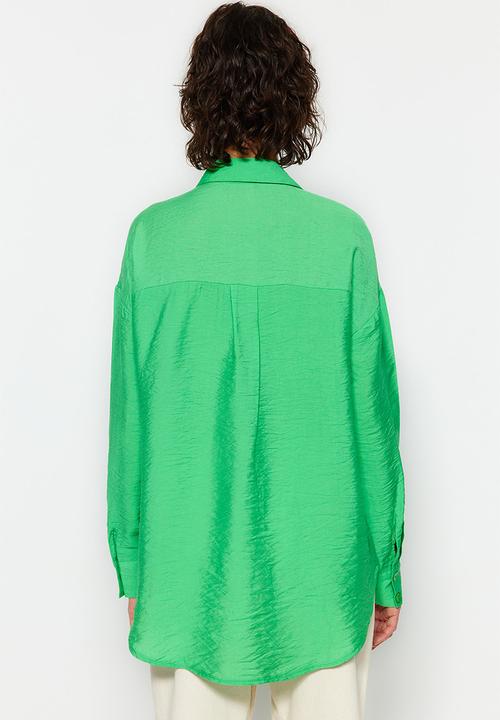 Trendyol - Shiny oversized basic shirt - green