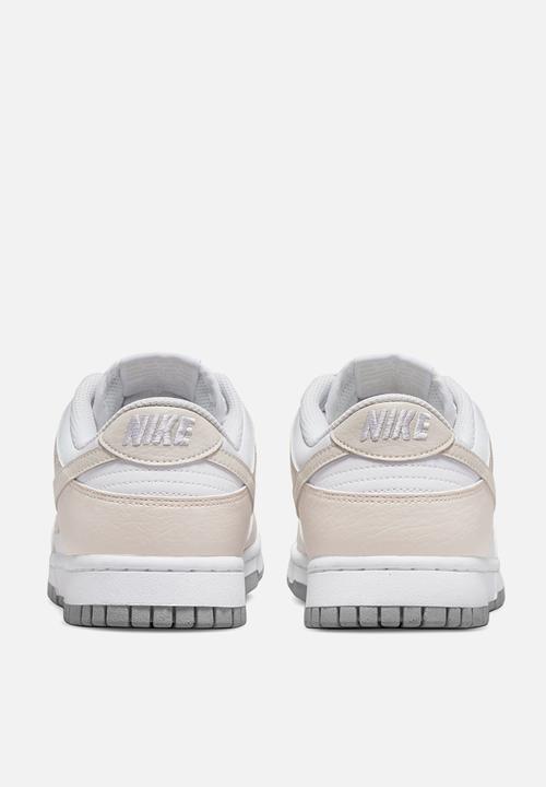 Nike - W Nike dunk low next nature - white