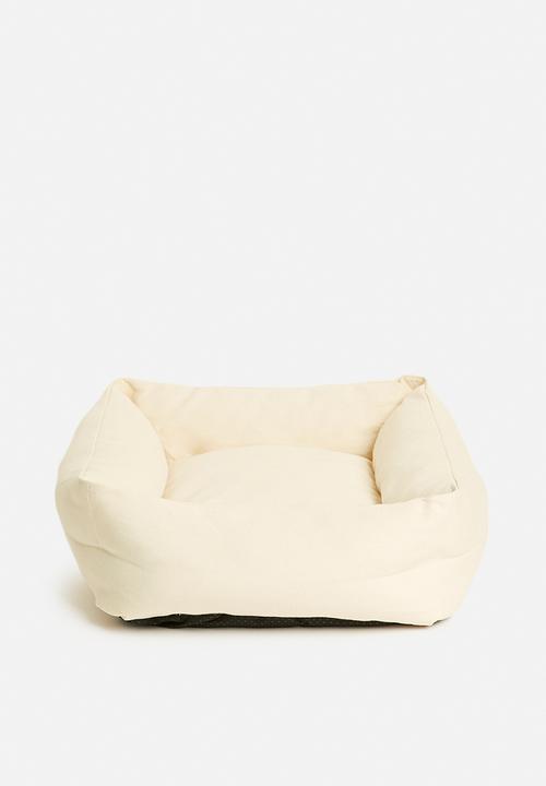Pet Collection - Perry pet bed - cream