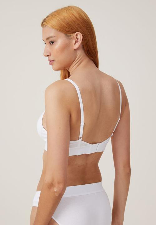 Cotton On - Organic cotton cross over padded bralette - white