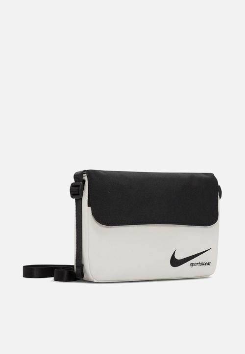Nike - Nike futura - black / lt orewood brn / black