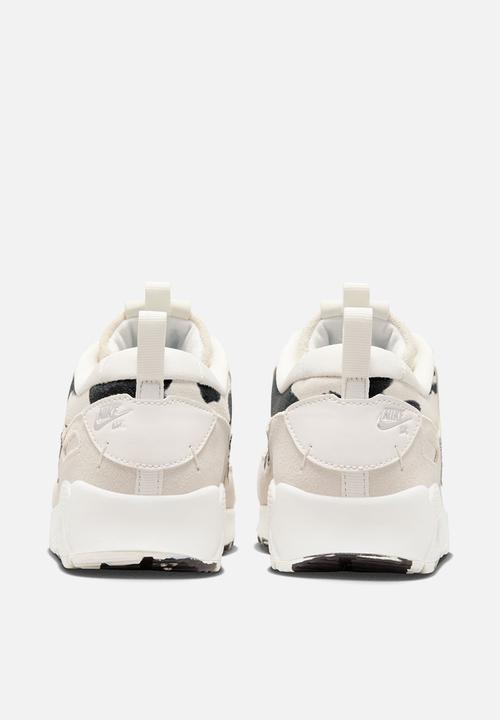 Nike - Nike Air Max 90 Futura