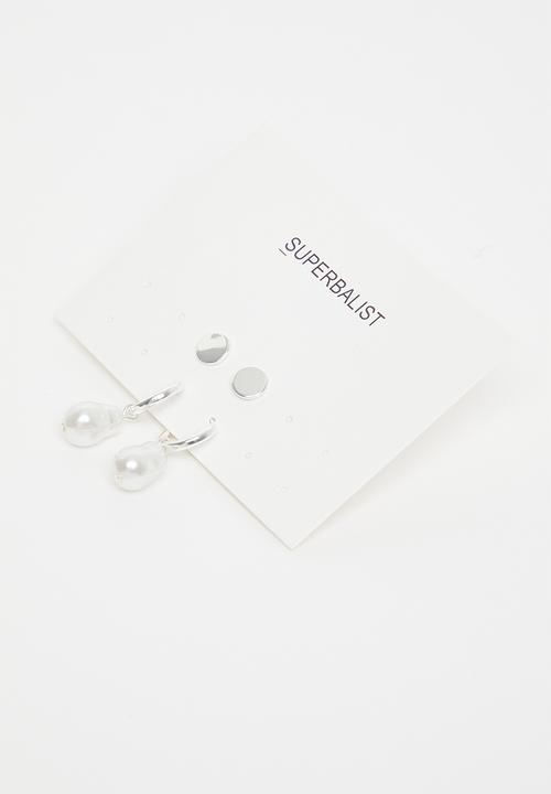 Superbalist - Wren pearl earrings - silver