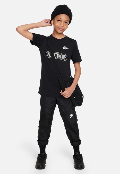 Nike - B nsw tee amplify fa23 - black