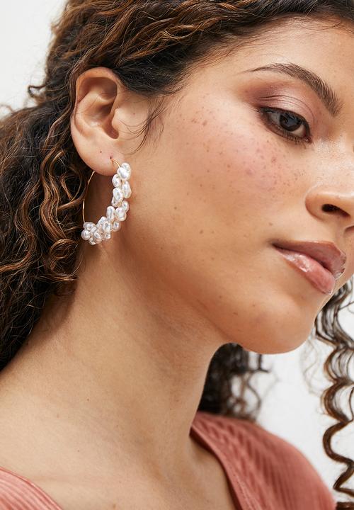 Superbalist - Julia hoop earrings - cream