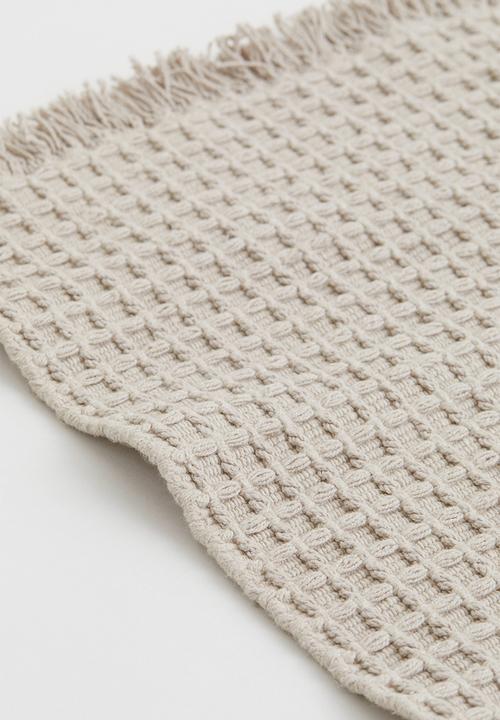 H&M - Waffled bath mat - greige