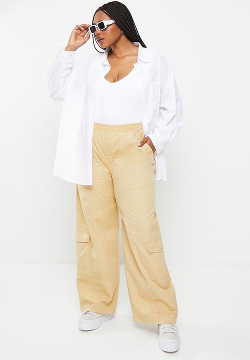 Cotton On - Plus quinn cargo pant - light sand