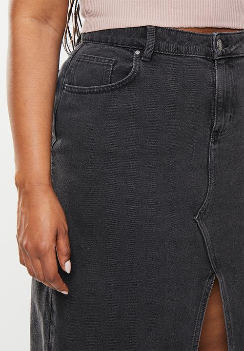 Cotton On - Plus bailey denim maxi skirt - graphite black
