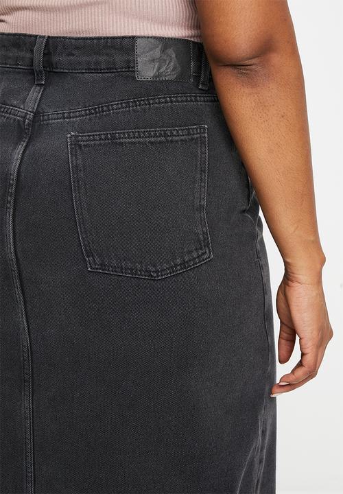 Cotton On - Plus bailey denim maxi skirt - graphite black
