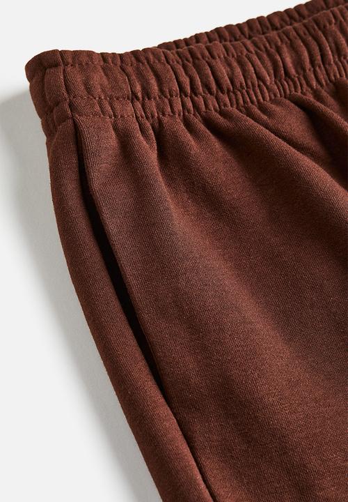 H&M - Oversized joggers - dark brown 
