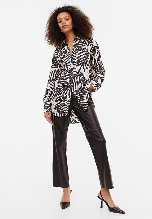 H&M - Crinkled chiffon shirt - white/leaf-patterned