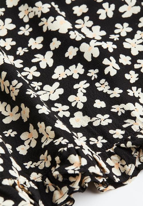 H&M - Frill-trimmed dress - black/small flowers 