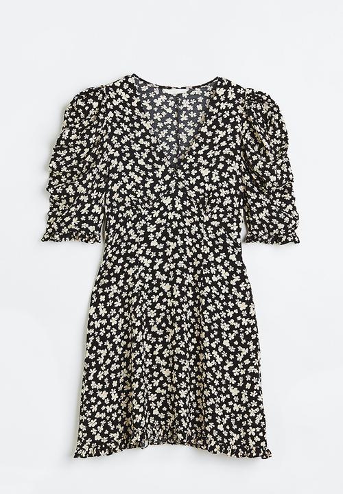 H&M - Frill-trimmed dress - black/small flowers 