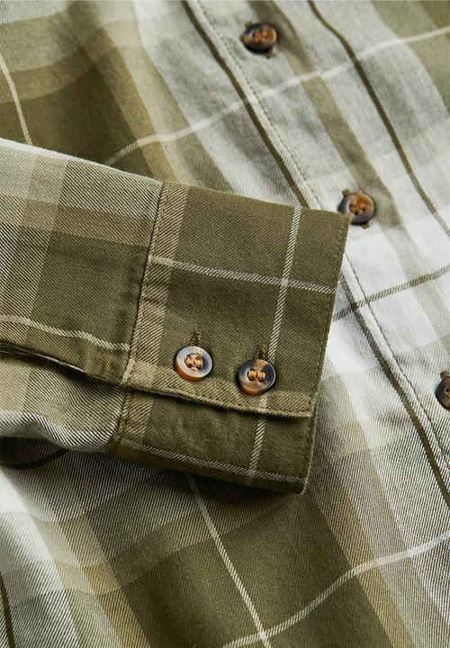 H&M - Fitted cotton shirt - khaki green/checked 