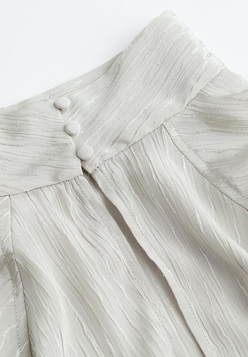 H&M - Batwing-sleeved blouse - grey