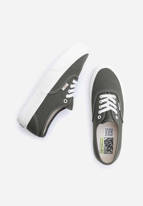 Vans - Authentic VR3