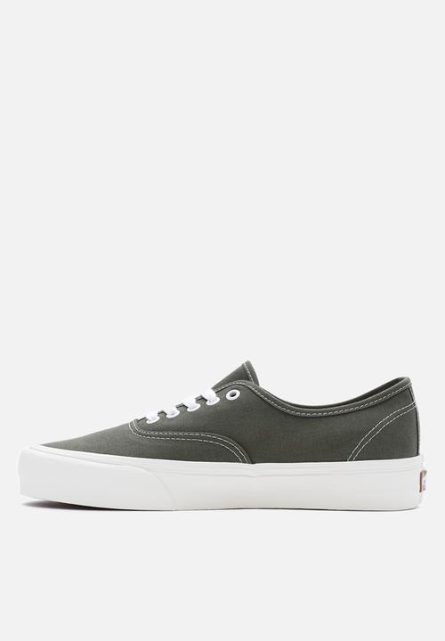 Vans - Authentic VR3