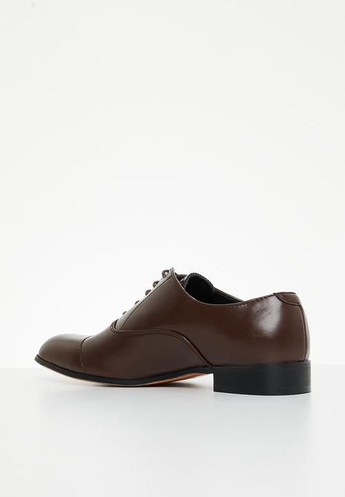 PC - Crouch lace up - choc goat