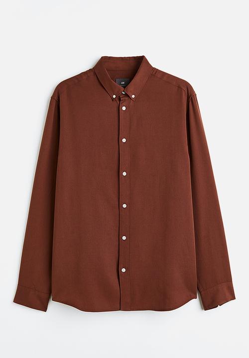 H&M - Regular fit lyocell shirt - dark brown 