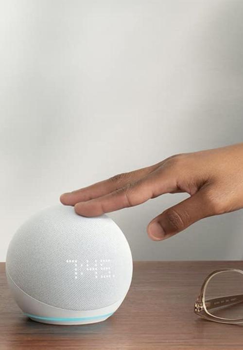 Amazon - Echo dot 5th gen with clock - glacier white