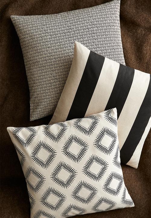 H&M - Patterned cushion cover - white/dark grey