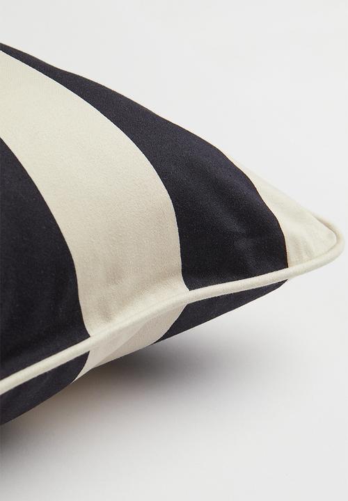 H&M - Satin cushion cover - black/striped 