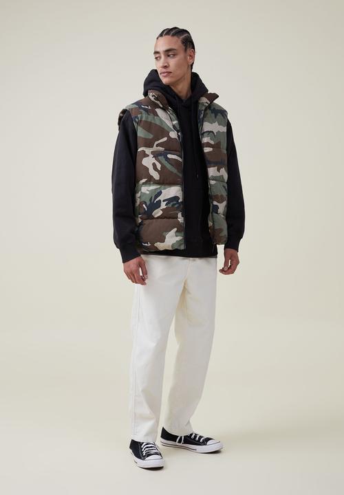 Cotton On - Camo puffer vest - camo