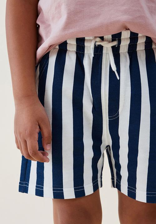 Cotton On - Henry slouch short - in the navy/vanilla stripe