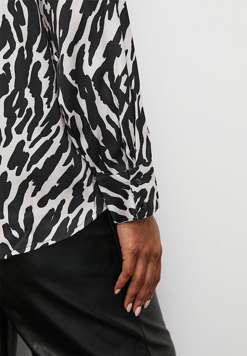 Superbalist - Printed satin shirt - abstract zebra mono