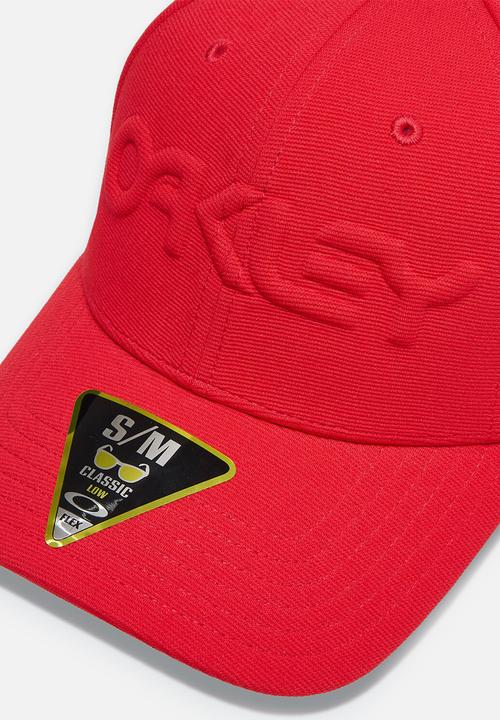 Oakley - 6 panel stretch hat embossed - red line