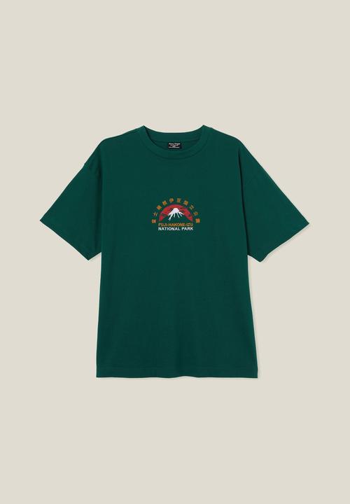 Cotton On - Heavy weight graphic T-shirt - evergreen/mt fuji hiking
