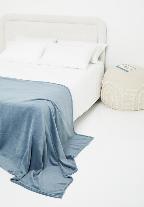 Sixth Floor - Coral fleece throw - denim