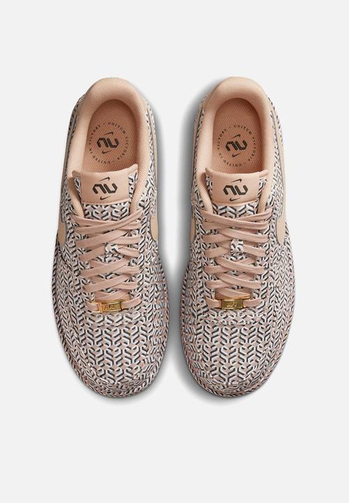 Nike - Air Force 1 lx