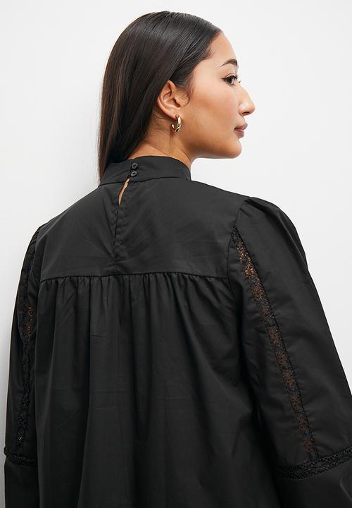 Superbalist - Cotton lace insert blouse - black