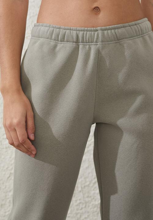 Cotton On - Plush gym track pant - dusty khaki