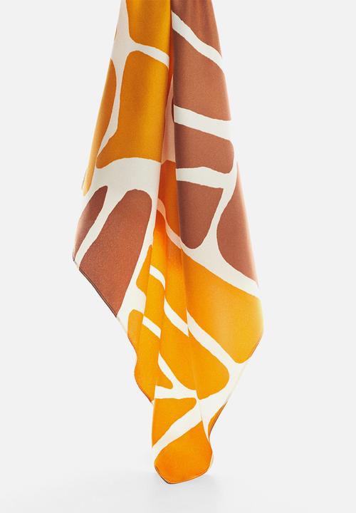 MANGO - Neck scarf hojas - brown