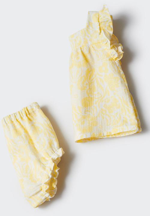 MANGO - Shorts waki - pastel yellow
