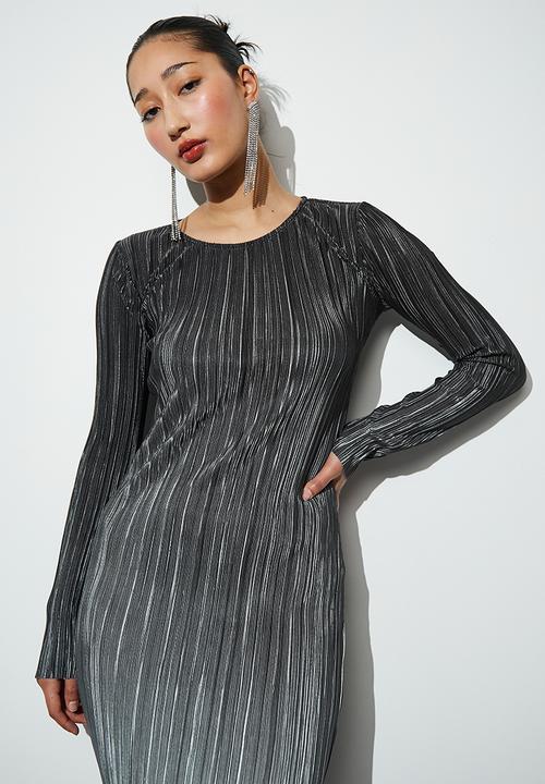 Superbalist - Plisse long sleeve column dress - black ombre