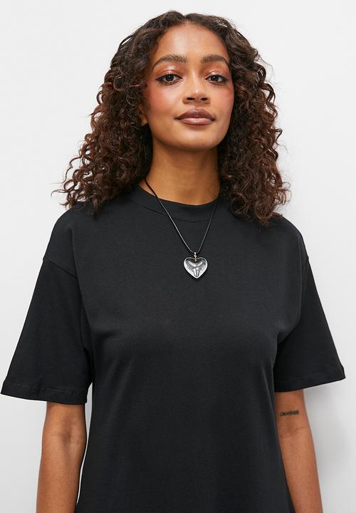 Superbalist - T-shirt midi dress with pockets - black