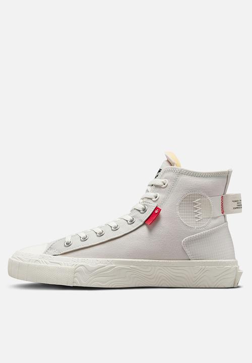 Converse - Chuck Taylor Alt Star Hi