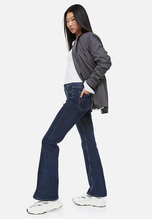 H&M - Flared high jeans - dark denim blue 