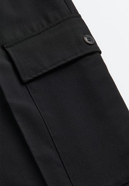 H&M - Straight cargo trousers - black