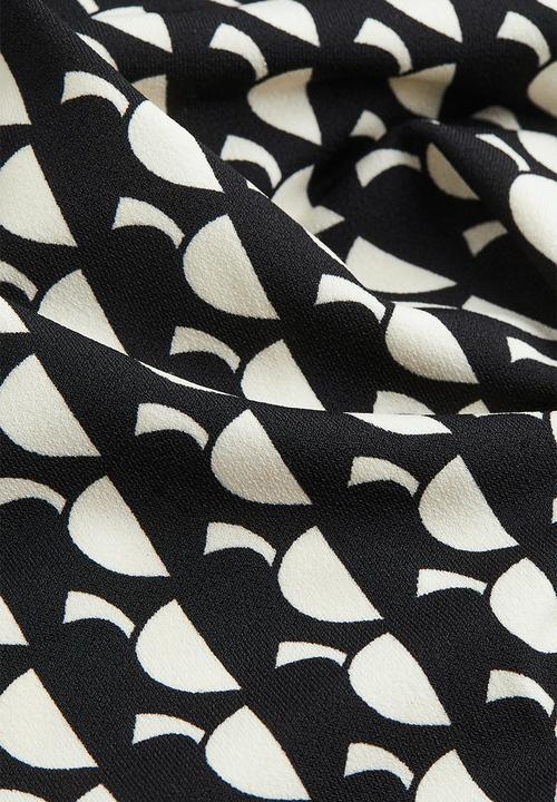 H&M - Gathered bodycon dress - black/patterned