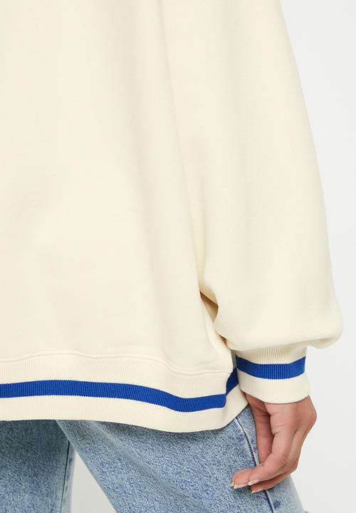 Factorie - Slouchy premium graphic crew - crisp stone/indiana 1996
