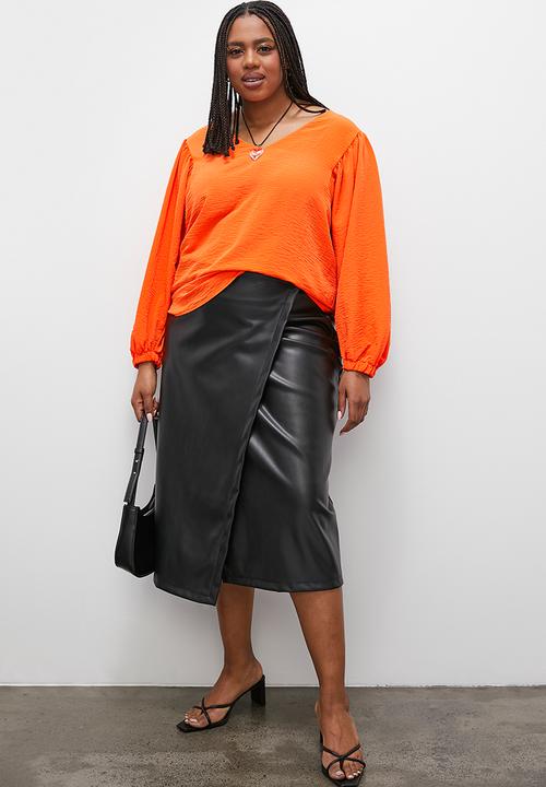 Superbalist - Balloon sleeve v-neck shell - red orange