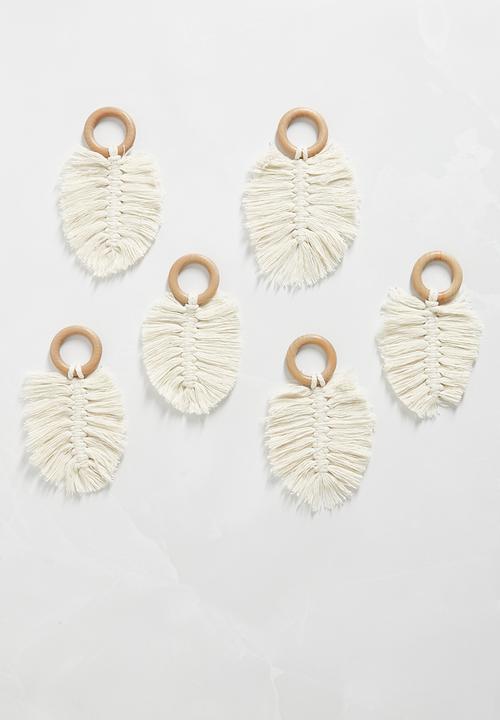 Sixth Floor - Calea napkin ring holder set of 6 - natural