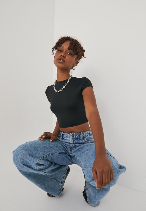 Supré  - Paloma short sleeve top - black