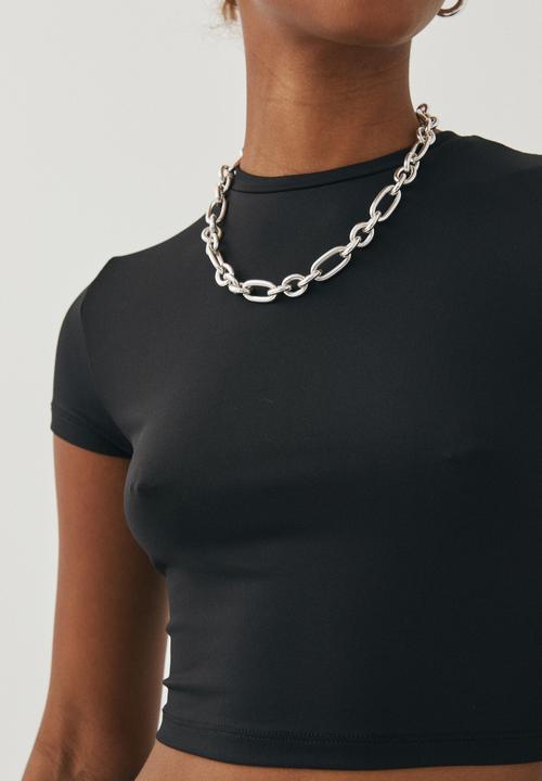 Supré  - Paloma short sleeve top - black