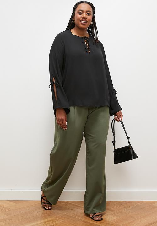 edit - Front lace up blouse - black